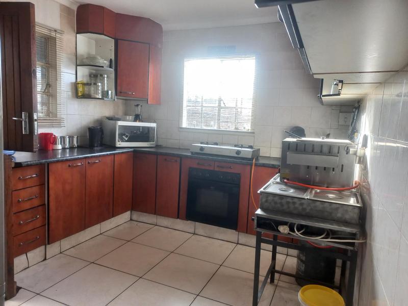 4 Bedroom Property for Sale in Aloevale Eastern Cape